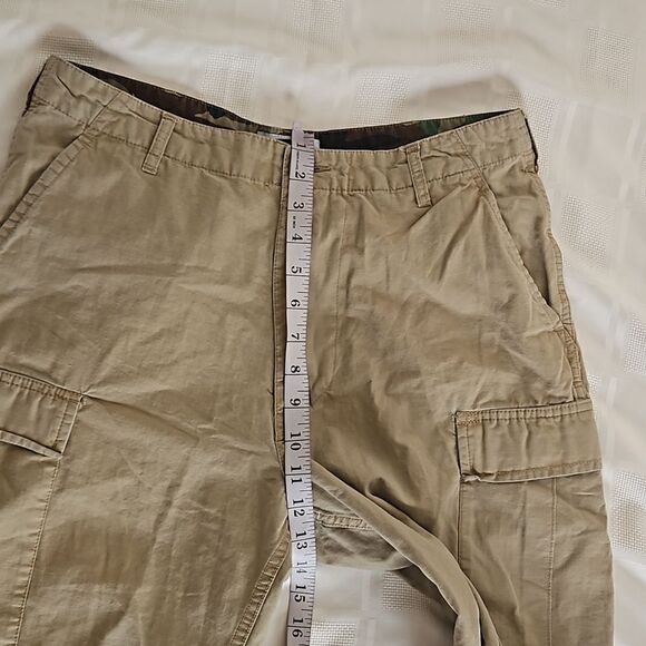 Old Navy Men Relaxed Fit Khaki Cargo Pants With Camo Ankle String 31×32 - Picture 5 of 16